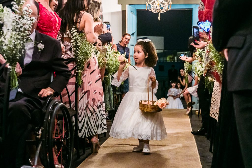 daminha na casamento Capela Santa Terezinha BH