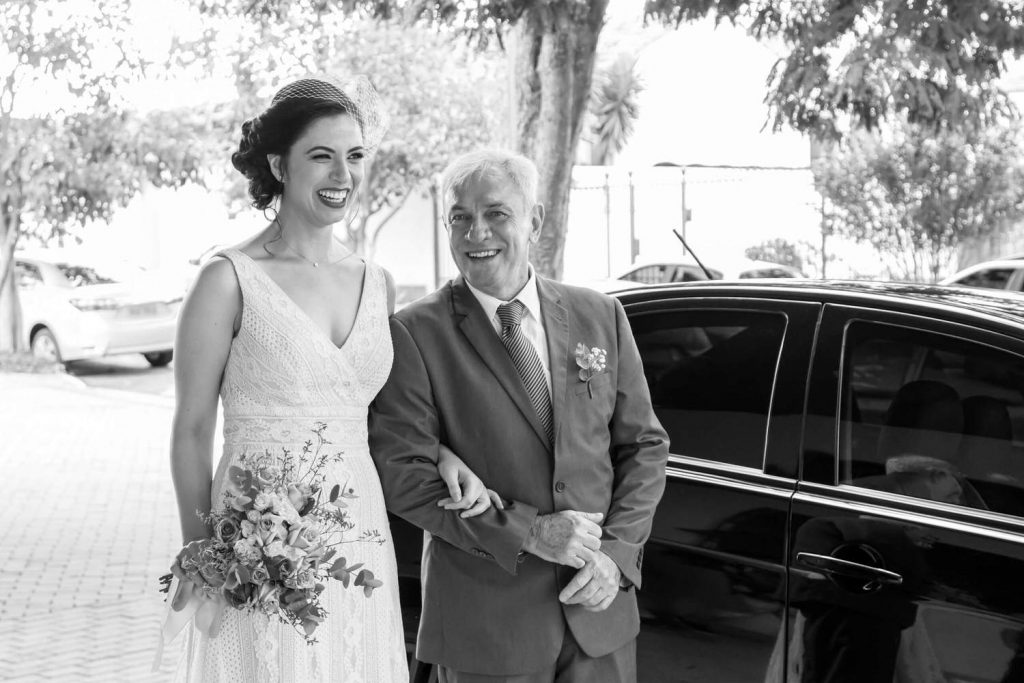 pai e noiva entrada casamento Ouro Branco