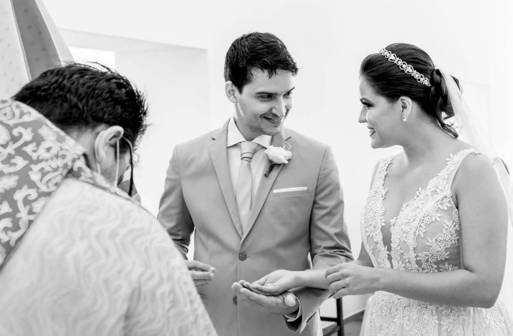 benção das alianças em casamento na Basílica Nossa Senhora da Piedade