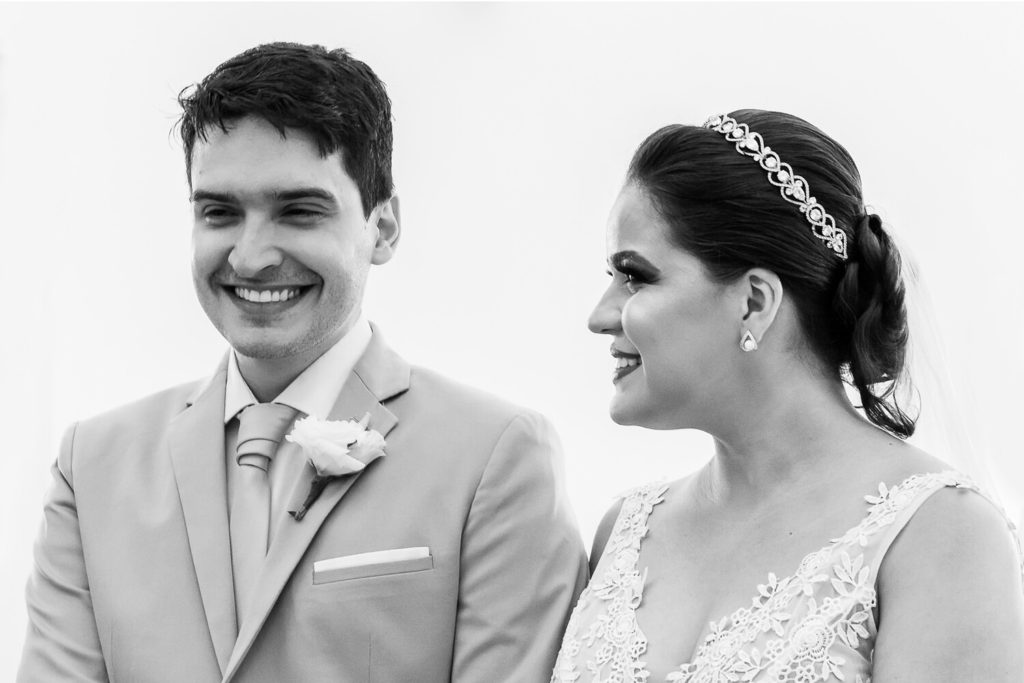 noivos em casamento na Basílica Nossa Senhora da Piedade
