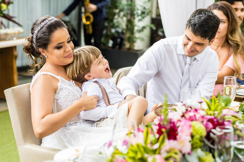 noivos em mini wedding no restaurante O Conde, em BH