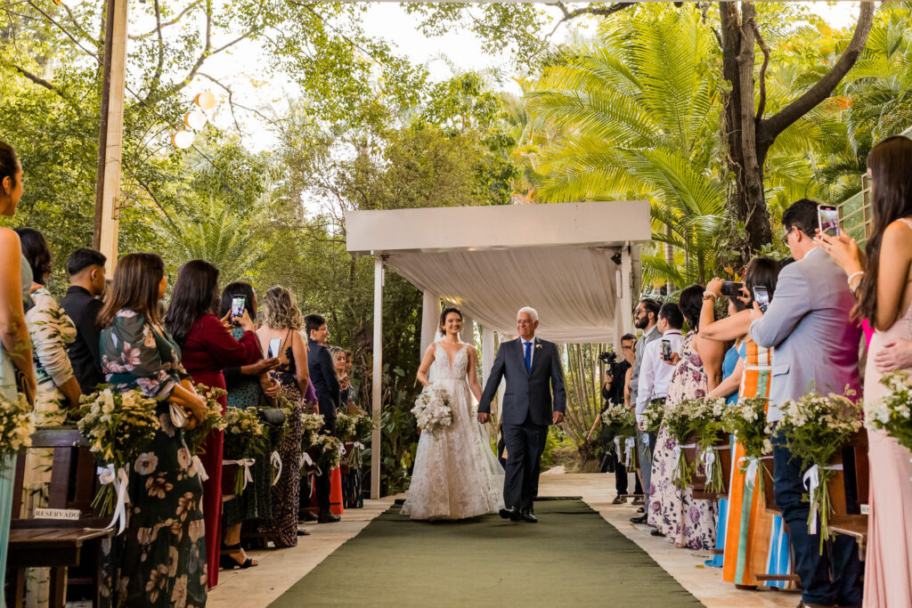 Entrada da noiva | Casamento no Salaberry Recepções, Pampulha, BH