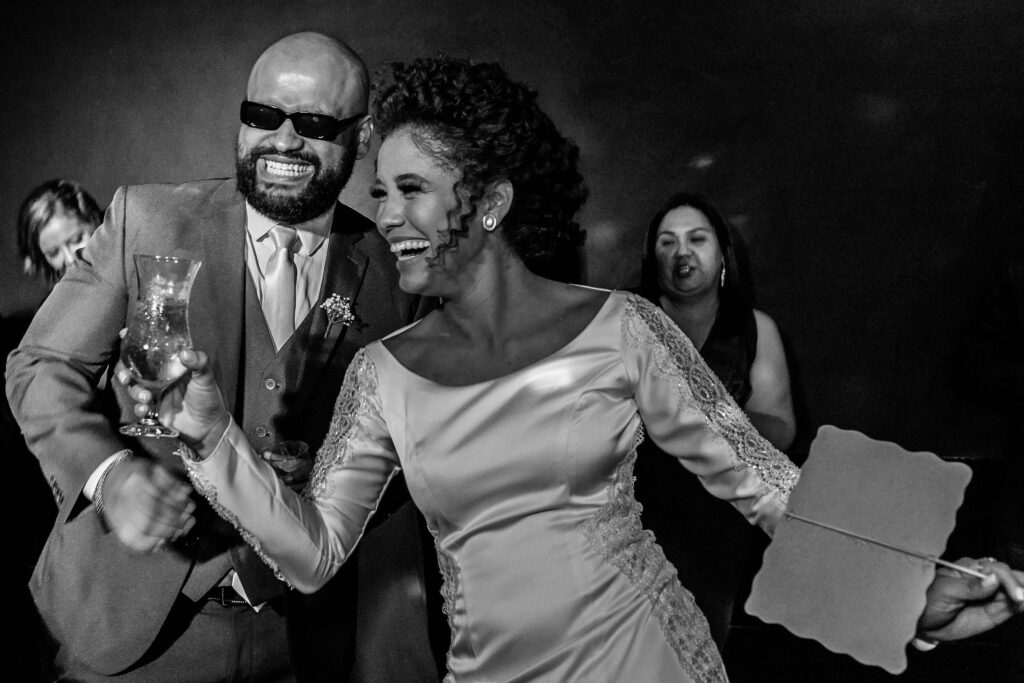 noivos na pista casamento BH