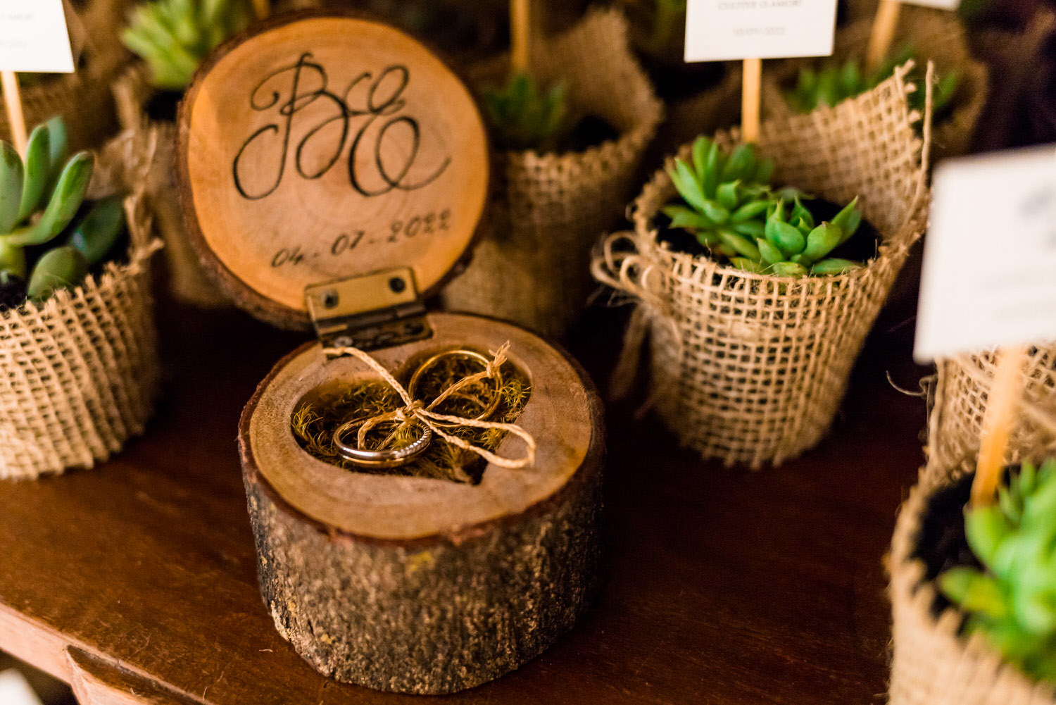 porta alianças de madeira