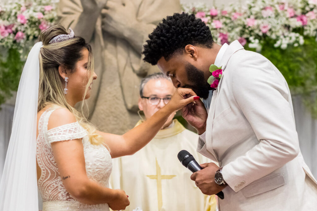 Casamento na Paróquia Nossa Senhora de Fátima, na Praça da Assembléia, em BH