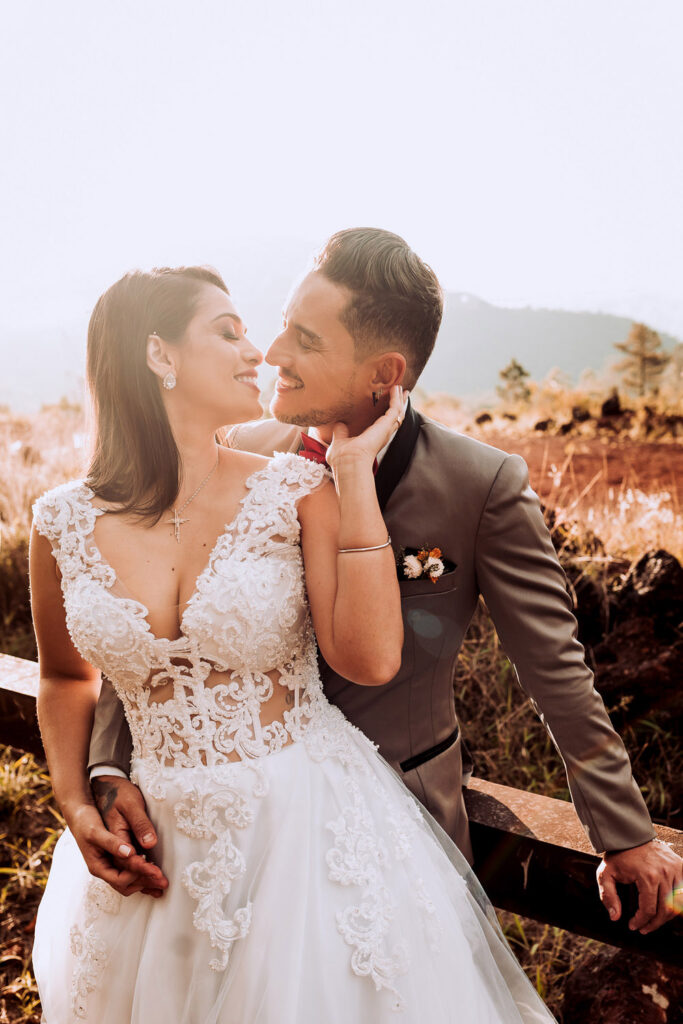 Ensaio pos wedding na Linha de Trem - Parque Linear - Belvedere, em BH