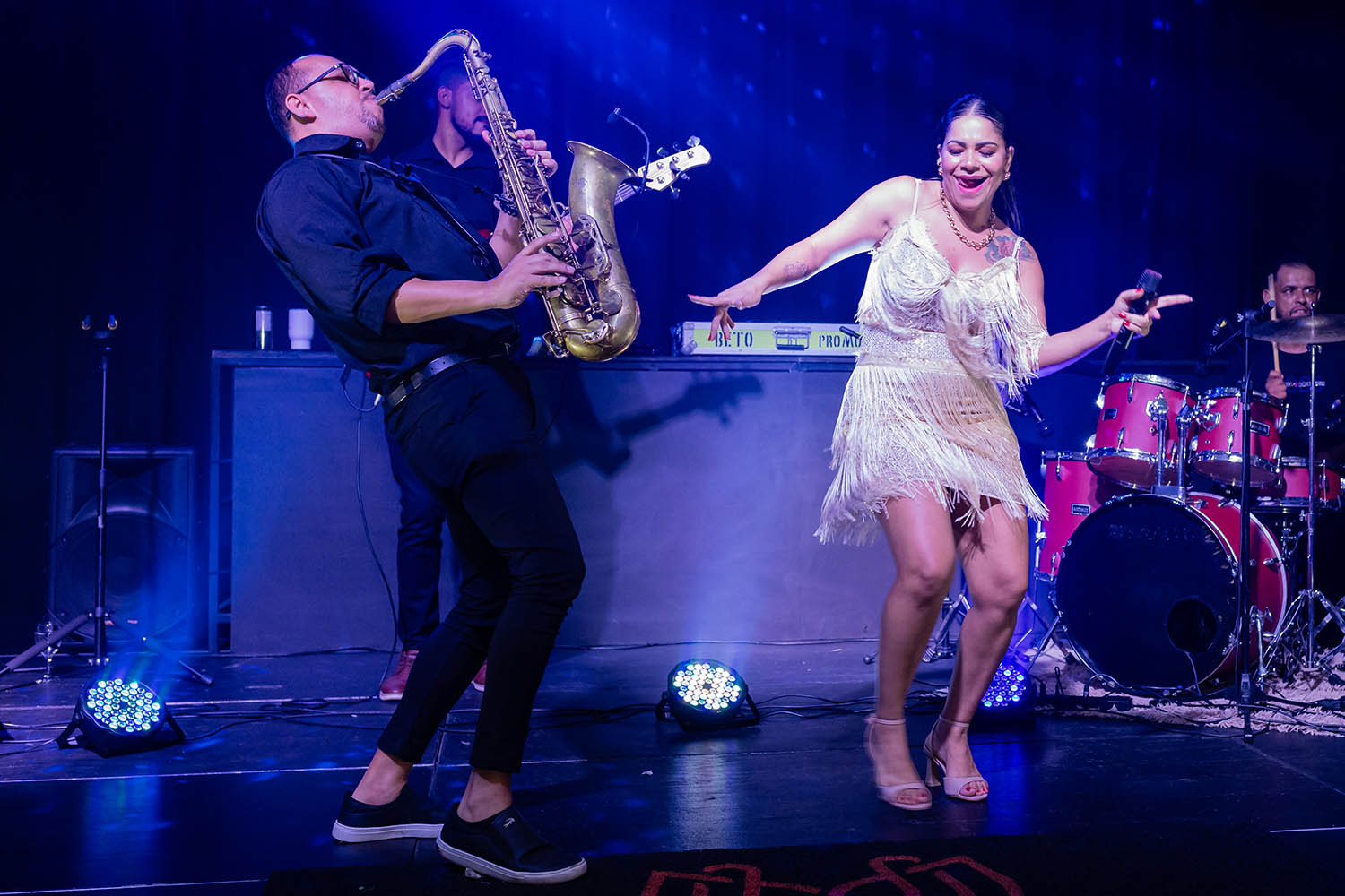 Mara Melllo e banda em recepção de casamento no Augusttus Buffet, em Contagem MG