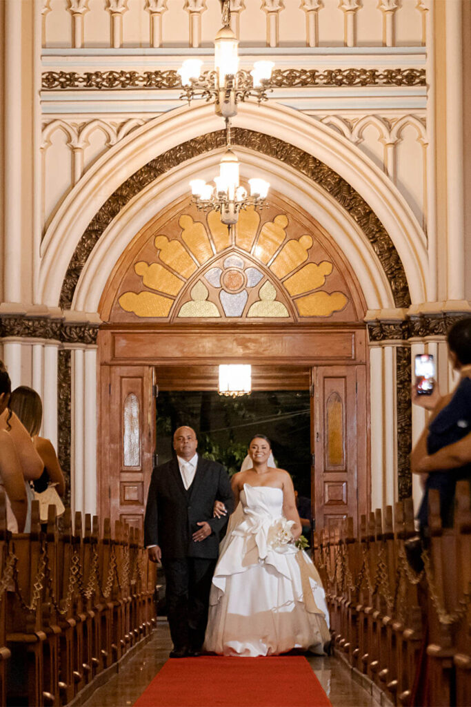 Casamento na Basílica Nossa Senhora de Lourde, em Belo Horizonte/MG