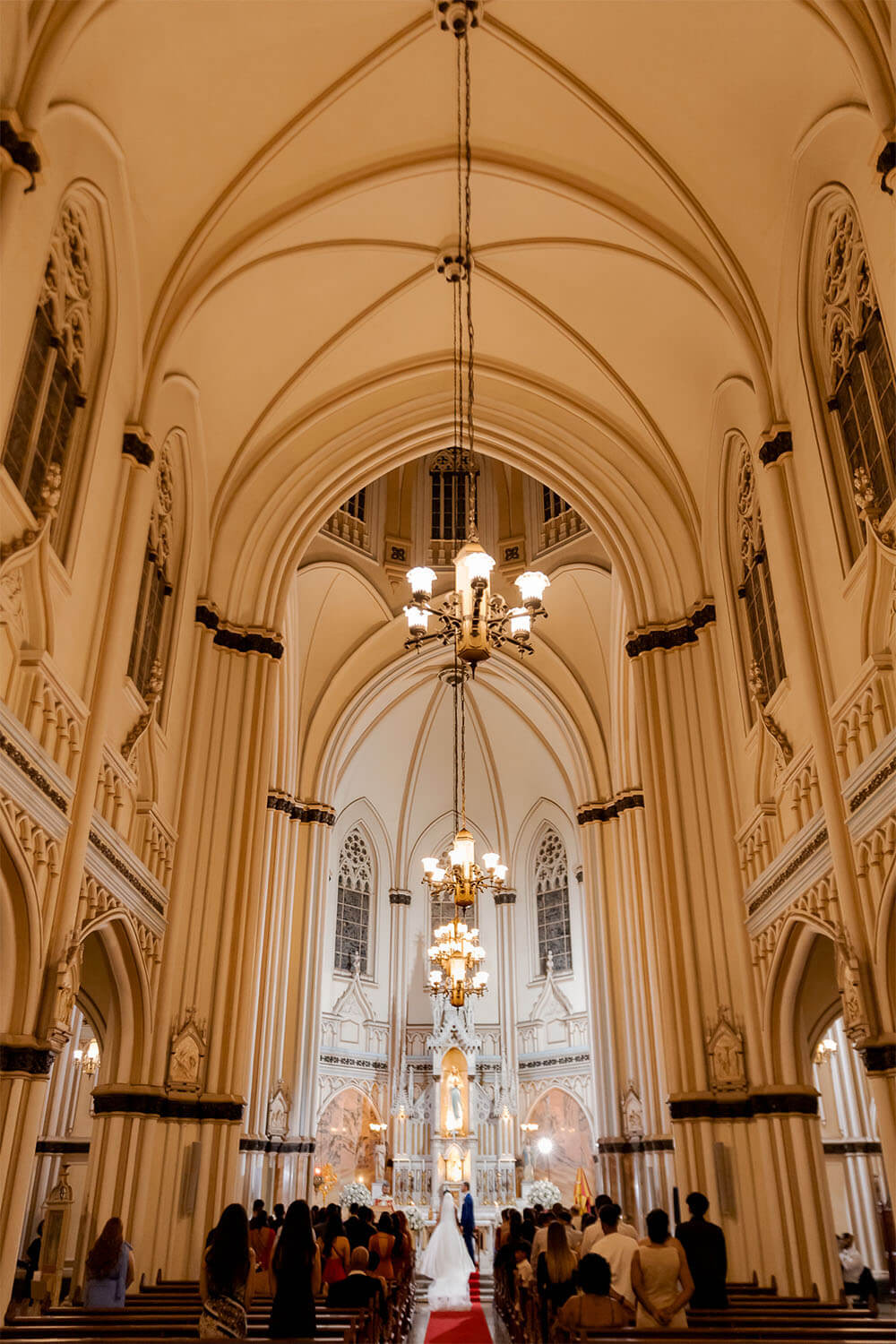 Casamento na Basílica Nossa Senhora de Lourde, em Belo Horizonte/MG